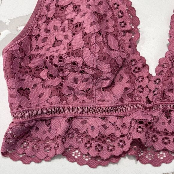 Victoria’s Secret Body by Victoria Women’s Pink Lace Bralette Bra Medium Lounge - Picture 2 of 15
